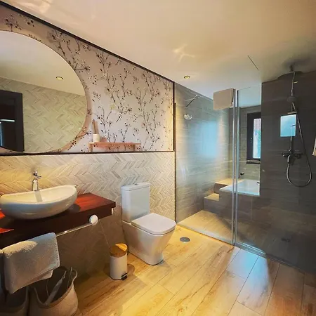 Villa Stunning With Heated Infinity Pool