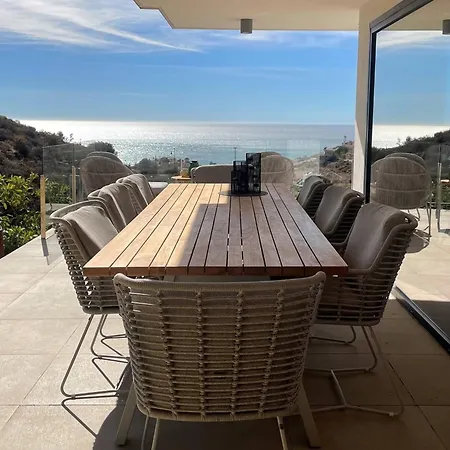 Villa Stunning With Heated Infinity Pool