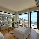 Villa Stunning With Sea View And Pool Torrox