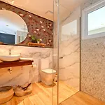 Stunning With Sea View And Pool