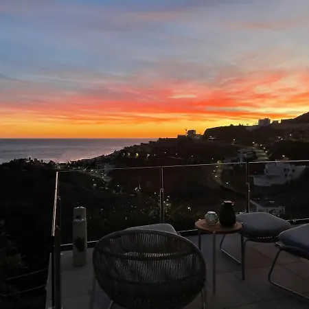 Stunning With Heated Infinity Pool * Torrox
