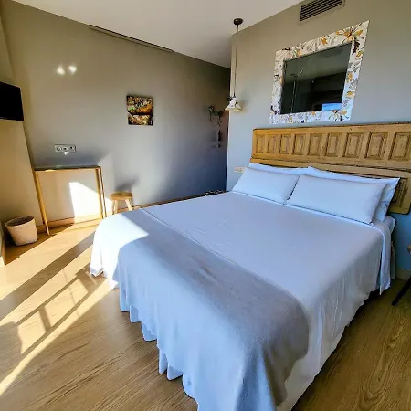 Stunning With Heated Infinity Pool *