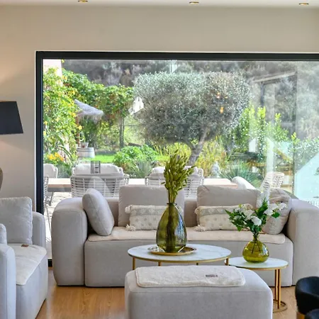 Villa Stunning With Sea View And Pool